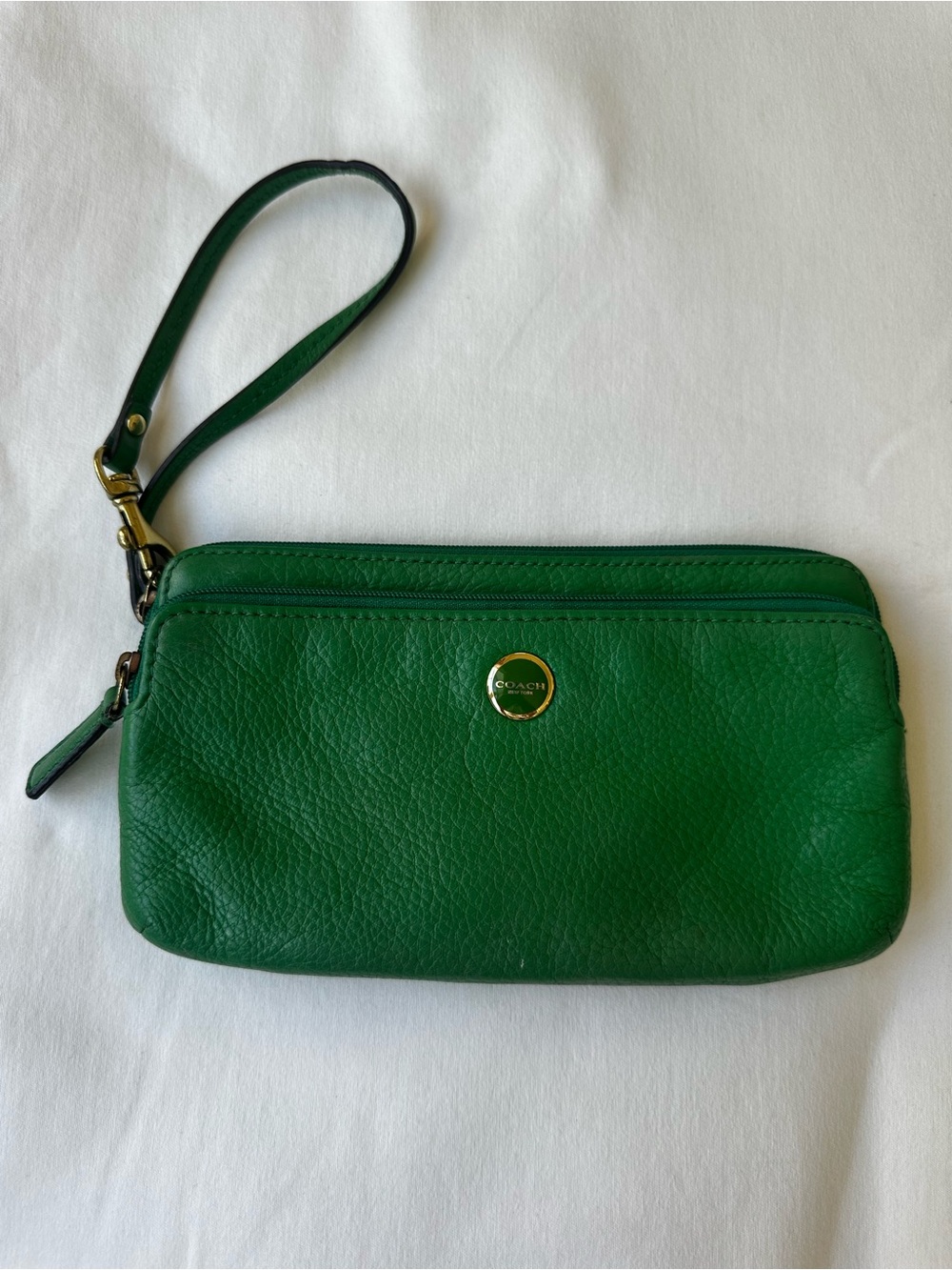 COACH Kelly Green Pebbled Leather Double Zip Wallet Wristlet Clutch Gold Tone